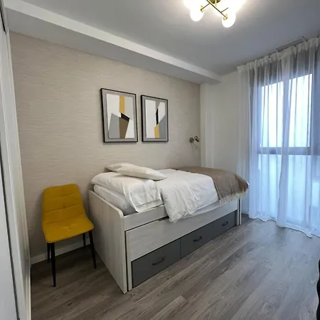 Marina Coastal Bliss Centro Apartment *